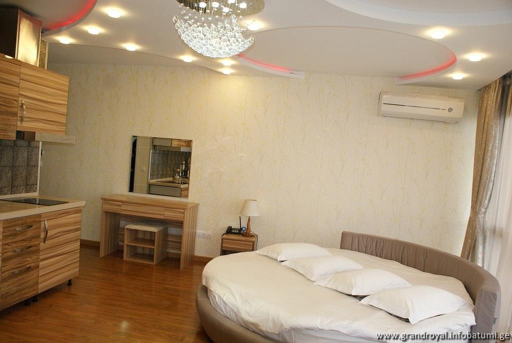 Grand Royal Batumi Aparthotel Δωμάτιο φωτογραφία